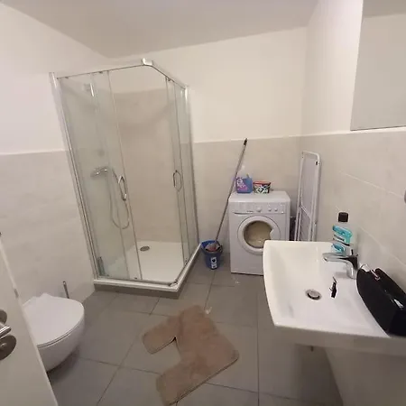 Luxury Studio With Nice Balcony In New House * Kladno